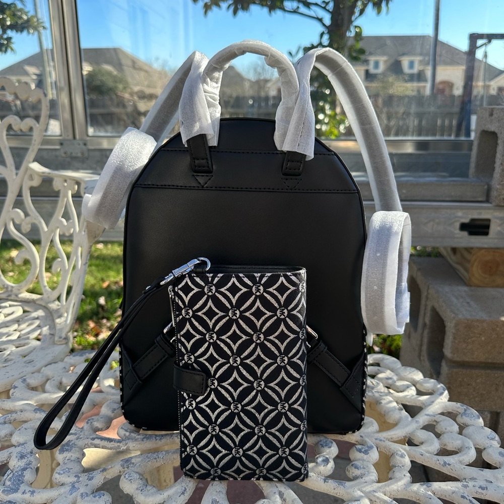 Michael Kors Black and silver Patterned Backpack and wallet - Picture 9 of 12